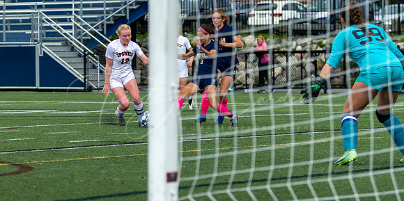 Ipswich vs Lynnfield Girls HS Varsity Soccer Game Fall 2021_2021-10-11_11-25-21_IM1D9010_@TimCardew_2021
