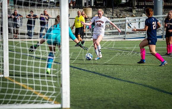 Ipswich vs Lynnfield Girls HS Varsity Soccer Game Fall 2021_2021-10-11_10-35-21_IM1D8694_@TimCardew_2021