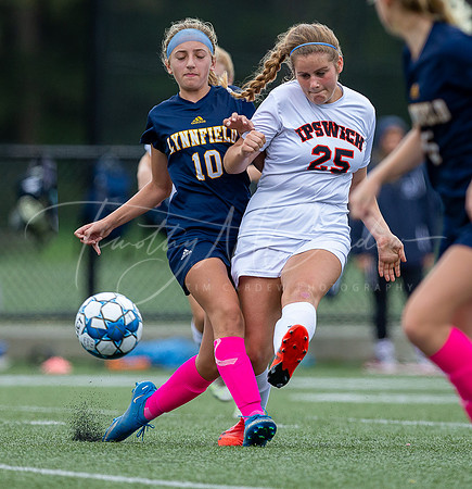 Ipswich vs Lynnfield Girls HS Varsity Soccer Game Fall 2021_2021-10-11_11-02-18_AB5W8571_@TimCardew_2021