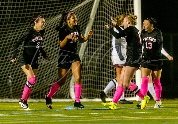 Ipswich vs Rockport Girls HS Varsity Soccer Game Fall 2021_2021-10-25_06-33-33_AB5W0100_@TimCardew_2021