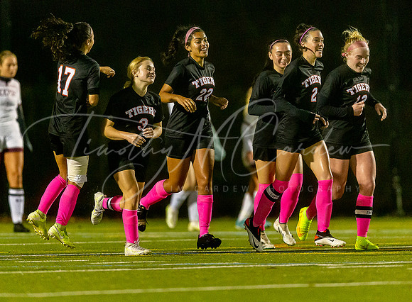 Ipswich vs Rockport Girls HS Varsity Soccer Game Fall 2021_2021-10-25_06-33-36_AB5W0108_@TimCardew_2021