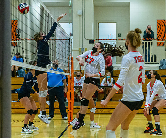 Ipswich vs Triton Girls HS Volleyball Game Fall 2021_2021-10-27_05-39-48_AB5W0498_@TimCardew_2021