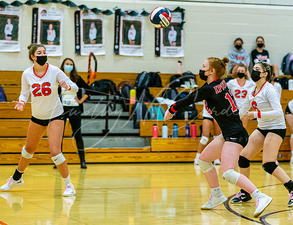 Ipswich vs Triton Girls HS Volleyball Game Fall 2021_2021-10-27_05-47-24_IM1D0096_@TimCardew_2021