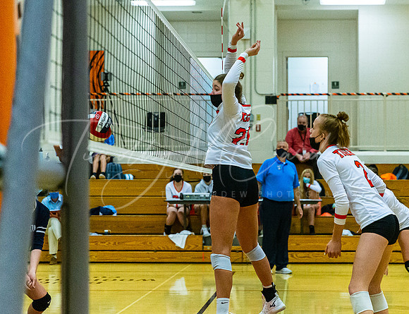 Ipswich vs Triton Girls HS Volleyball Game Fall 2021_2021-10-27_05-56-00_AB5W0600_@TimCardew_2021