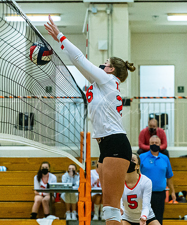 Ipswich vs Triton Girls HS Volleyball Game Fall 2021_2021-10-27_05-58-04_AB5W0660_@TimCardew_2021