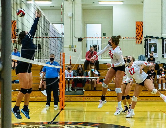 Ipswich vs Triton Girls HS Volleyball Game Fall 2021_2021-10-27_05-58-57_AB5W0688_@TimCardew_2021