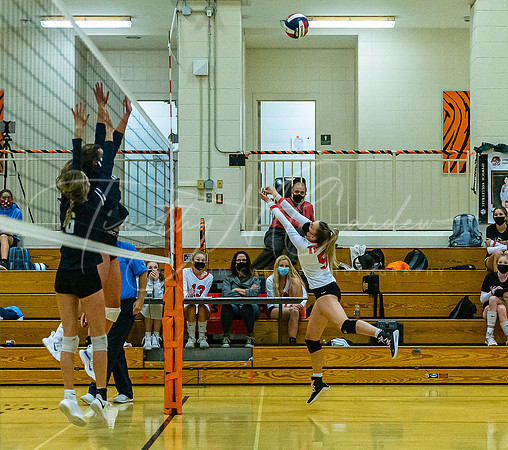 Ipswich vs Triton Girls HS Volleyball Game Fall 2021_2021-10-27_06-00-36_AB5W0749_@TimCardew_2021