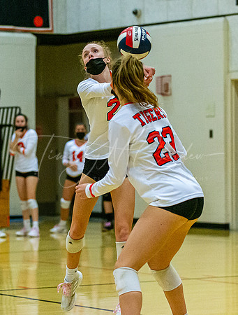 Ipswich vs Triton Girls HS Volleyball Game Fall 2021_2021-10-27_06-44-35_IM1D0899_@TimCardew_2021