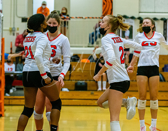 Ipswich vs Triton Girls HS Volleyball Game Fall 2021_2021-10-27_06-50-00_IM1D0988_@TimCardew_2021