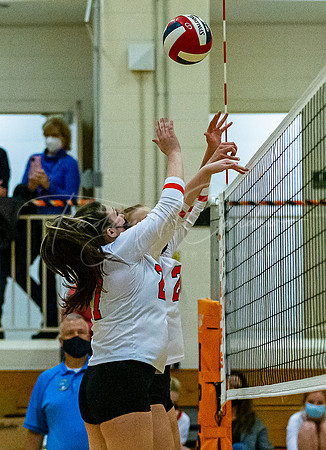 Ipswich vs Triton Girls HS Volleyball Game Fall 2021_2021-10-27_07-15-37_IM1D1309_@TimCardew_2021