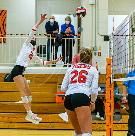 Ipswich vs Triton Girls HS Volleyball Game Fall 2021_2021-10-27_07-21-24_IM1D1369_@TimCardew_2021