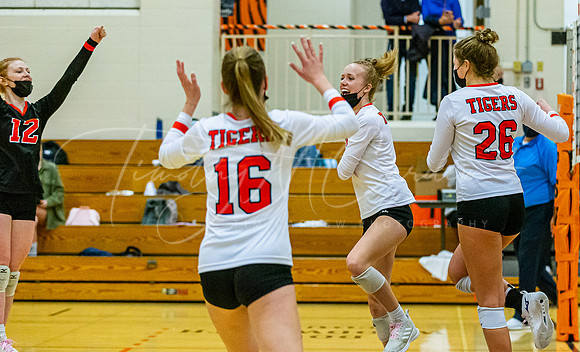 Ipswich vs Triton Girls HS Volleyball Game Fall 2021_2021-10-27_07-21-26_IM1D1372_@TimCardew_2021