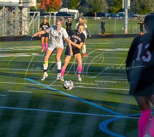 Ipswich vs Manchester-Essex Girls HS Varsity Soccer Game Fall 2021_2021-10-28_04-44-42_IM1D1735_@TimCardew_2021