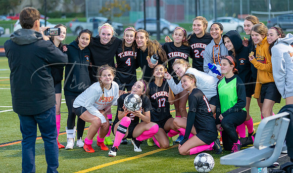 Ipswich vs Manchester-Essex Girls HS Varsity Soccer Game Fall 2021_2021-10-28_05-42-20_IM1D1886_@TimCardew_2021