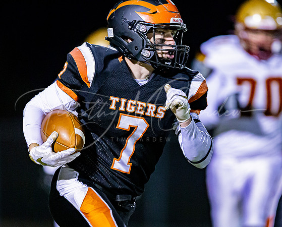 Ipswich vs Newburyport Varsity Football Game Fall 2021_2021-10-29_06-32-01_AB5W2050_@TimCardew_2021