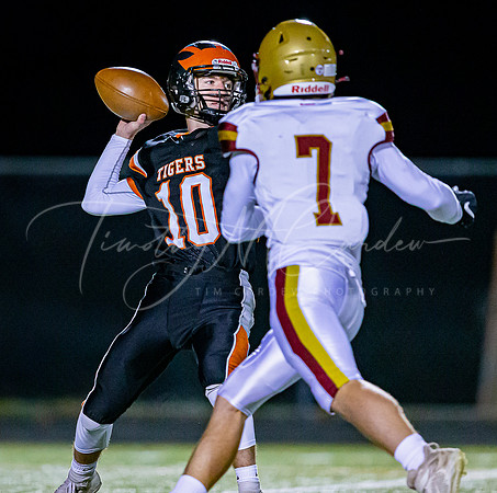Ipswich vs Newburyport Varsity Football Game Fall 2021_2021-10-29_06-33-28_AB5W2069_@TimCardew_2021