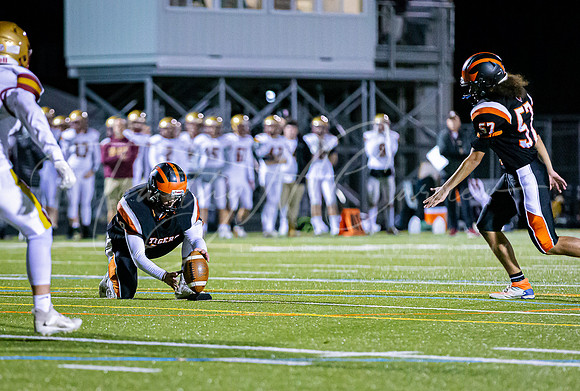 Ipswich vs Newburyport Varsity Football Game Fall 2021_2021-10-29_06-52-27_IM1D2097_@TimCardew_2021