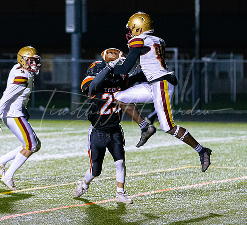 Ipswich vs Newburyport Varsity Football Game Fall 2021_2021-10-29_07-09-26_IM1D2149_@TimCardew_2021