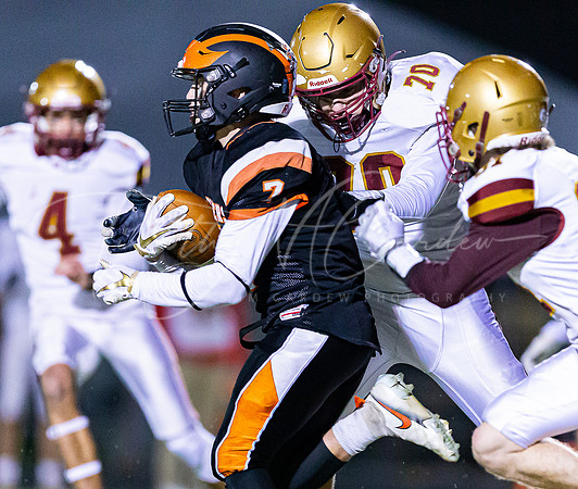 Ipswich vs Newburyport Varsity Football Game Fall 2021_2021-10-29_07-14-40_AB5W2299_@TimCardew_2021