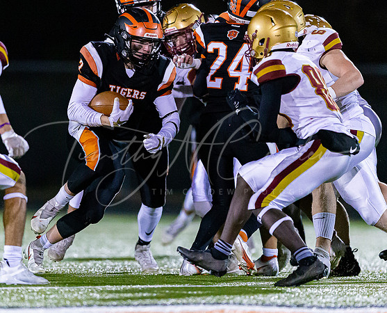 Ipswich vs Newburyport Varsity Football Game Fall 2021_2021-10-29_07-37-54_AB5W2367_@TimCardew_2021