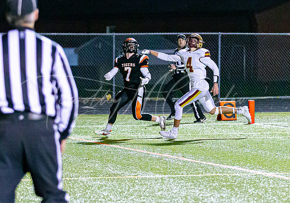 Ipswich vs Newburyport Varsity Football Game Fall 2021_2021-10-29_07-59-20_IM1D2339_@TimCardew_2021