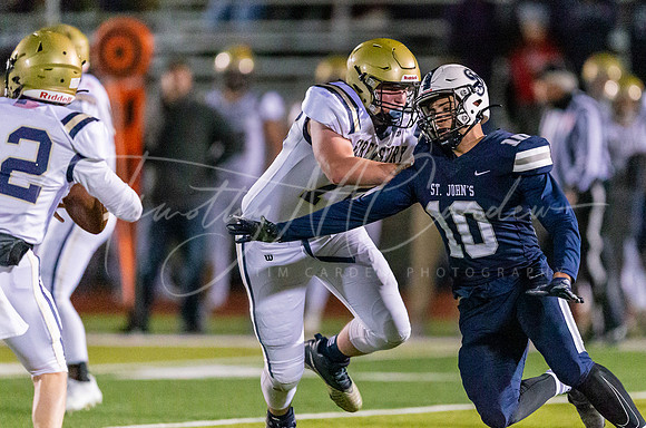 St. John’s Prep vs Shrewsbury Football Game D1 Playoffs Fall 2021_2021-11-05_06-30-37_AB5W5808_@TimCardew_2021