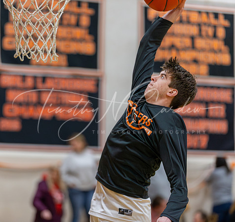 Ipswich vs Amesbury Boys HS Varsity Basketball 2024_01-26_07-16-28_AB5W5587_@TimCardew_2024-Enhanced-NR