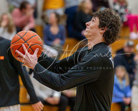 Ipswich vs Amesbury Boys HS Varsity Basketball 2024_01-26_07-16-31_AB5W5592_@TimCardew_2024-Enhanced-NR