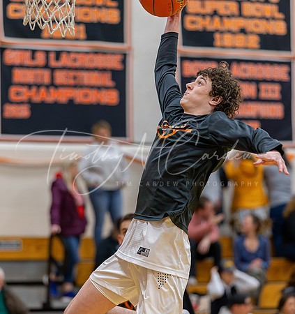 Ipswich vs Amesbury Boys HS Varsity Basketball 2024_01-26_07-16-31_AB5W5595_@TimCardew_2024-Enhanced-NR