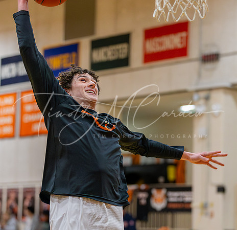 Ipswich vs Amesbury Boys HS Varsity Basketball 2024_01-26_07-17-33_AB5W5644_@TimCardew_2024-Enhanced-NR