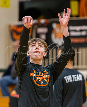 Ipswich vs Amesbury Boys HS Varsity Basketball 2024_01-26_07-18-11_AB5W5677_@TimCardew_2024-Enhanced-NR