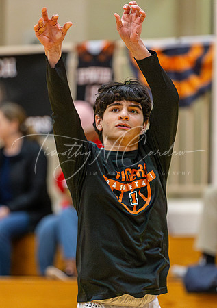 Ipswich vs Amesbury Boys HS Varsity Basketball 2024_01-26_07-18-14_AB5W5686_@TimCardew_2024-Enhanced-NR