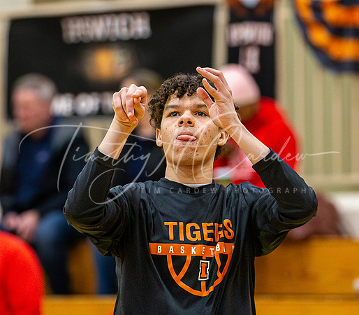 Ipswich vs Amesbury Boys HS Varsity Basketball 2024_01-26_07-18-21_AB5W5705_@TimCardew_2024-Enhanced-NR
