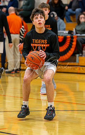 Ipswich vs Amesbury Boys HS Varsity Basketball 2024_01-26_07-18-39_AB5W5732_@TimCardew_2024-Enhanced-NR