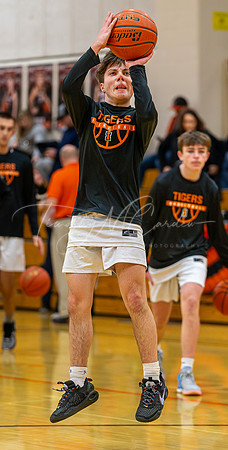 Ipswich vs Amesbury Boys HS Varsity Basketball 2024_01-26_07-18-39_AB5W5738_@TimCardew_2024-Enhanced-NR