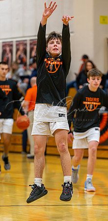 Ipswich vs Amesbury Boys HS Varsity Basketball 2024_01-26_07-18-39_AB5W5739_@TimCardew_2024-Enhanced-NR