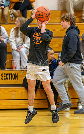 Ipswich vs Amesbury Boys HS Varsity Basketball 2024_01-26_07-21-23_AB5W5824_@TimCardew_2024-Enhanced-NR