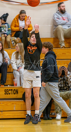 Ipswich vs Amesbury Boys HS Varsity Basketball 2024_01-26_07-21-23_AB5W5826_@TimCardew_2024-Enhanced-NR