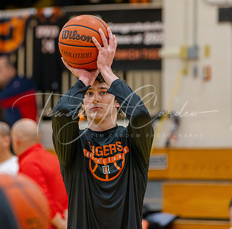 Ipswich vs Amesbury Boys HS Varsity Basketball 2024_01-26_07-22-49_AB5W5855_@TimCardew_2024-Enhanced-NR
