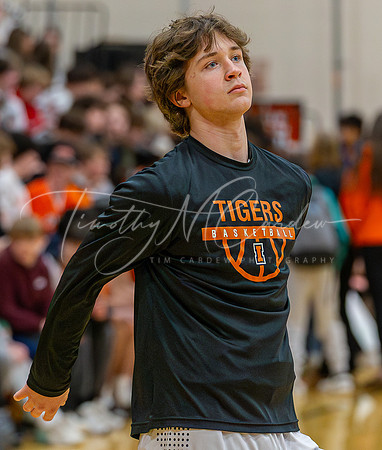 Ipswich vs Amesbury Boys HS Varsity Basketball 2024_01-26_07-23-39_AB5W5896_@TimCardew_2024-Enhanced-NR