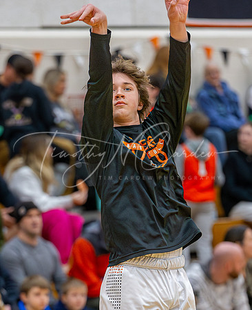 Ipswich vs Amesbury Boys HS Varsity Basketball 2024_01-26_07-24-11_AB5W5904_@TimCardew_2024-Enhanced-NR