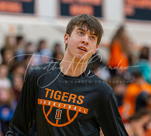 Ipswich vs Amesbury Boys HS Varsity Basketball 2024_01-26_07-24-41_AB5W5926_@TimCardew_2024-Enhanced-NR