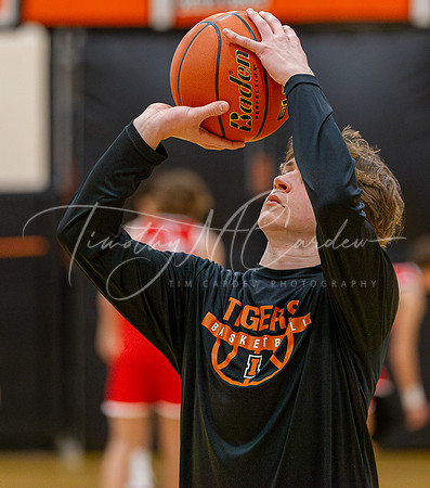 Ipswich vs Amesbury Boys HS Varsity Basketball 2024_01-26_07-27-43_AB5W6011_@TimCardew_2024-Enhanced-NR