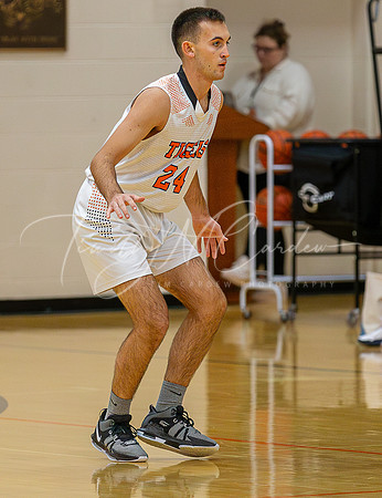Ipswich vs Amesbury Boys HS Varsity Basketball 2024_01-26_07-45-22_AB5W6149_@TimCardew_2024-Enhanced-NR