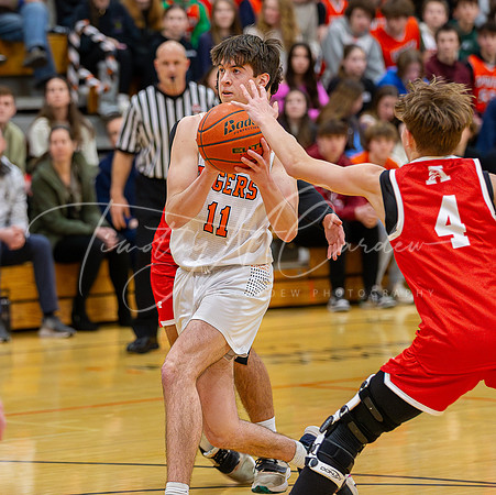 Ipswich vs Amesbury Boys HS Varsity Basketball 2024_01-26_07-47-47_AB5W6224_@TimCardew_2024-Enhanced-NR