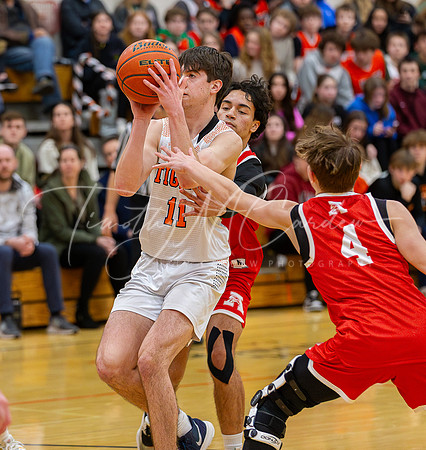Ipswich vs Amesbury Boys HS Varsity Basketball 2024_01-26_07-47-47_AB5W6225_@TimCardew_2024-Enhanced-NR