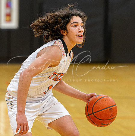 Ipswich vs Amesbury Boys HS Varsity Basketball 2024_01-26_07-49-02_AB5W6242_@TimCardew_2024-Enhanced-NR