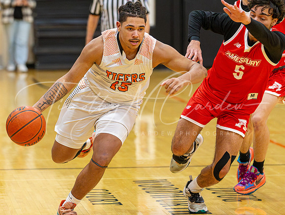 Ipswich vs Amesbury Boys HS Varsity Basketball 2024_01-26_07-49-53_AB5W6278_@TimCardew_2024-Enhanced-NR