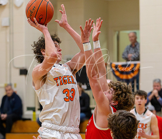 Ipswich vs Amesbury Boys HS Varsity Basketball 2024_01-26_07-50-38_AB5W6322_@TimCardew_2024-Enhanced-NR