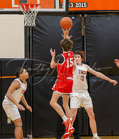Ipswich vs Amesbury Boys HS Varsity Basketball 2024_01-26_07-51-54_AB5W6344_@TimCardew_2024-Enhanced-NR